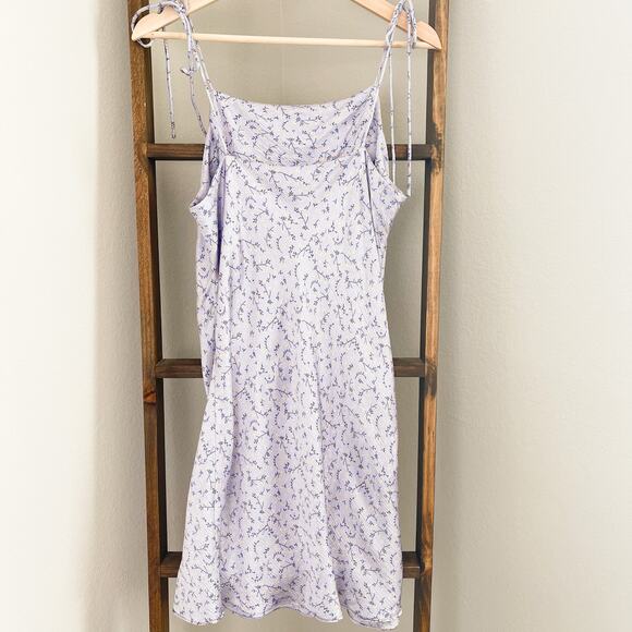 Zara Lilac Satin Effect Printed Mini Dress - Picture 6 of 8